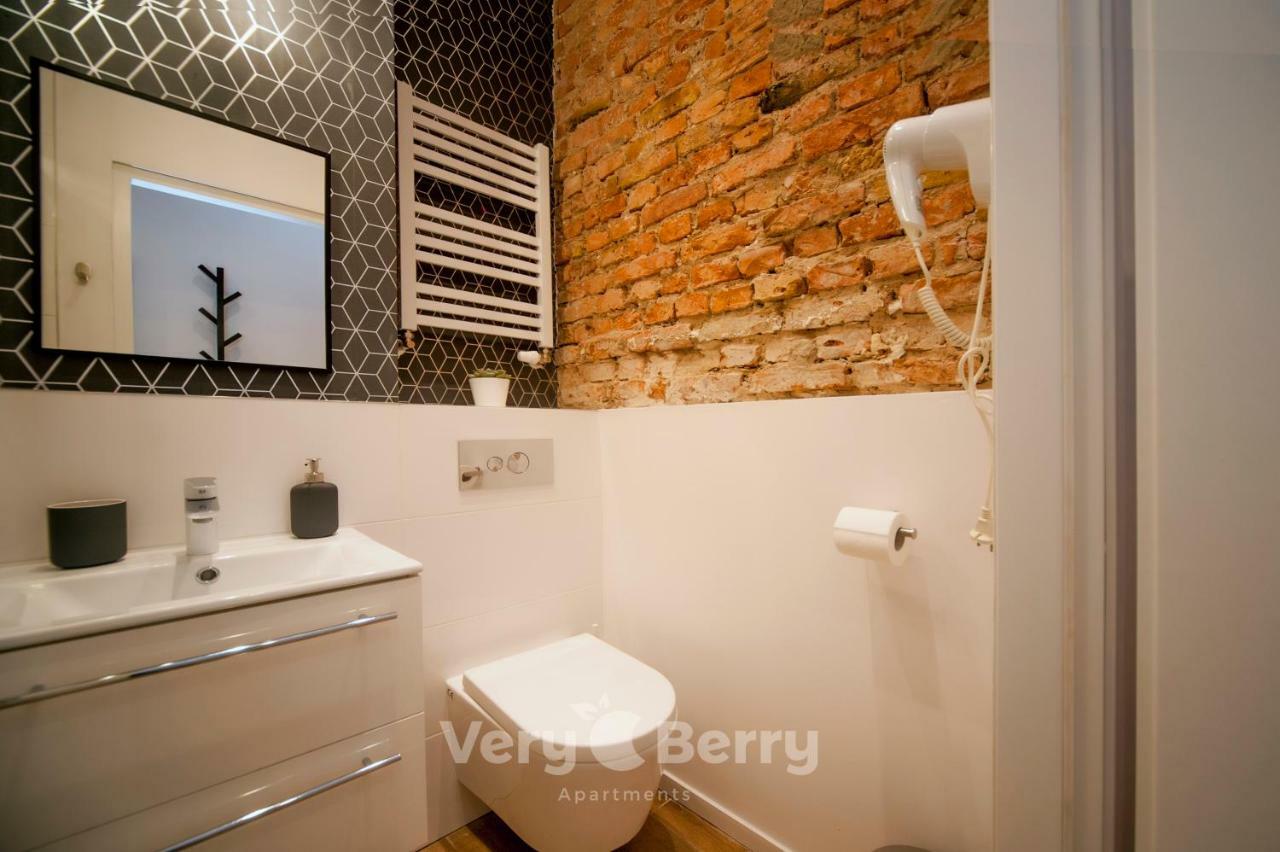 Very Berry - Glogowska 35A - Mtp Apartments - Self Check In 24H Poznań Buitenkant foto