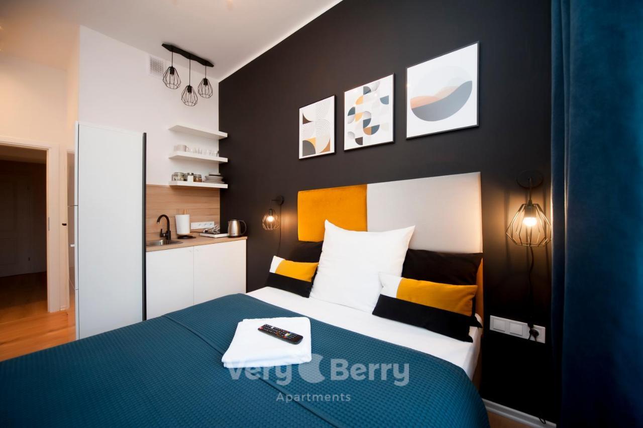 Very Berry - Glogowska 35A - Mtp Apartments - Self Check In 24H Poznań Buitenkant foto