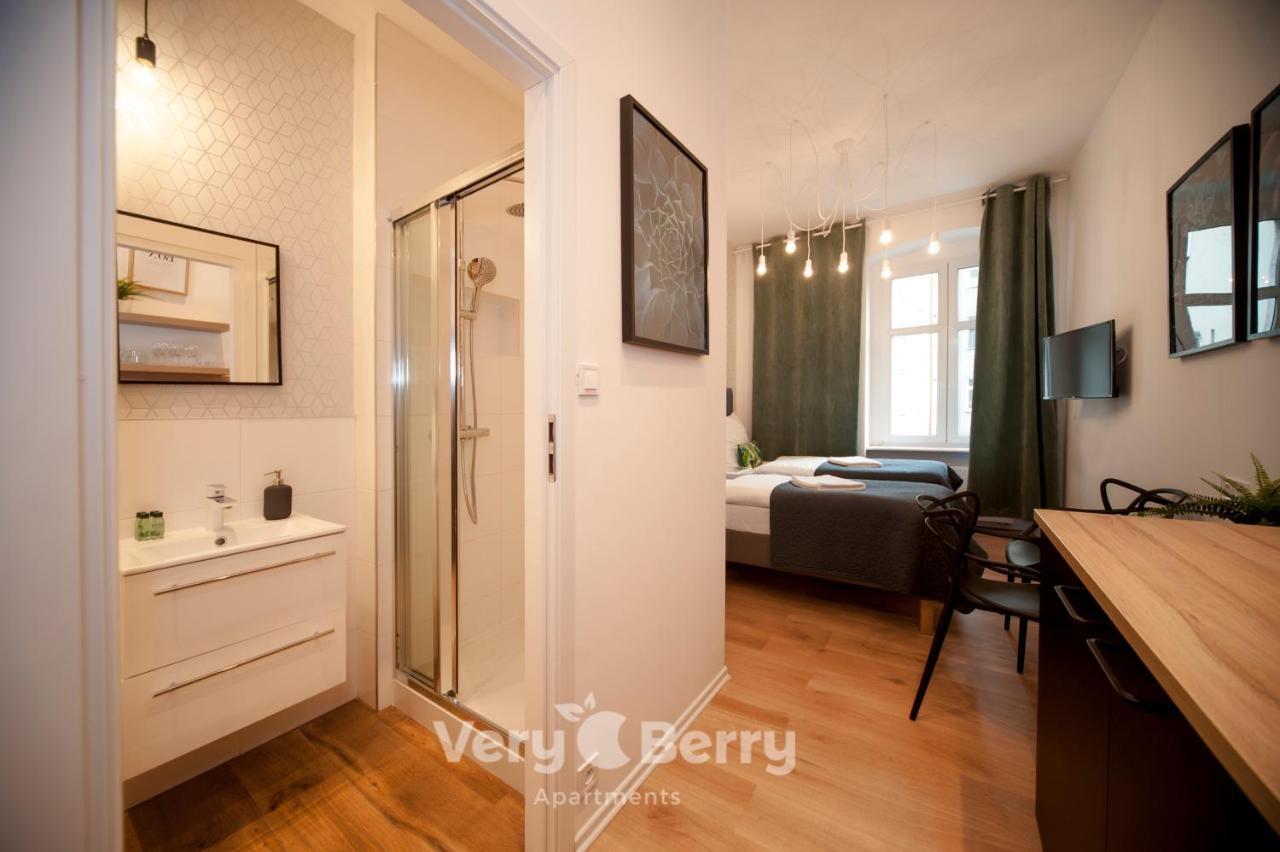 Very Berry - Glogowska 35A - Mtp Apartments - Self Check In 24H Poznań Buitenkant foto