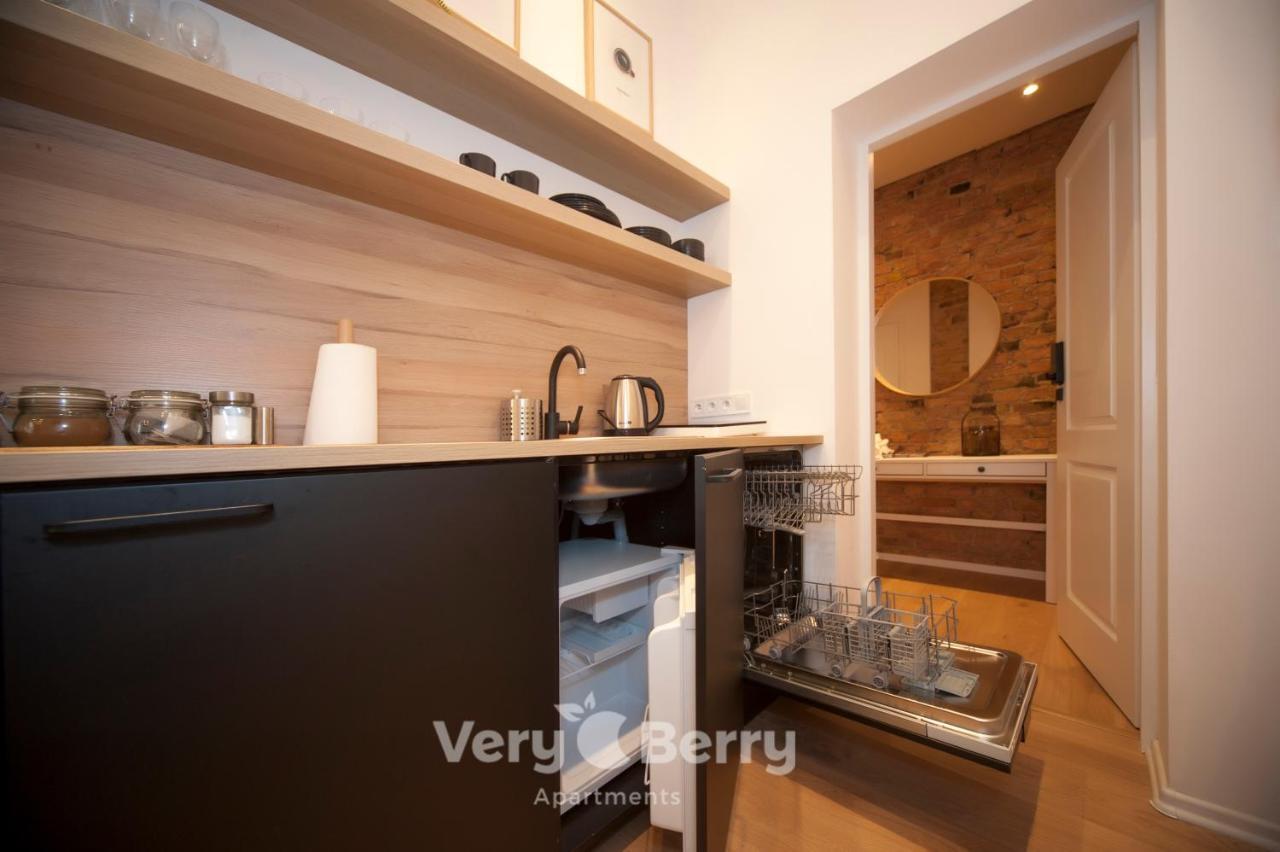 Very Berry - Glogowska 35A - Mtp Apartments - Self Check In 24H Poznań Buitenkant foto